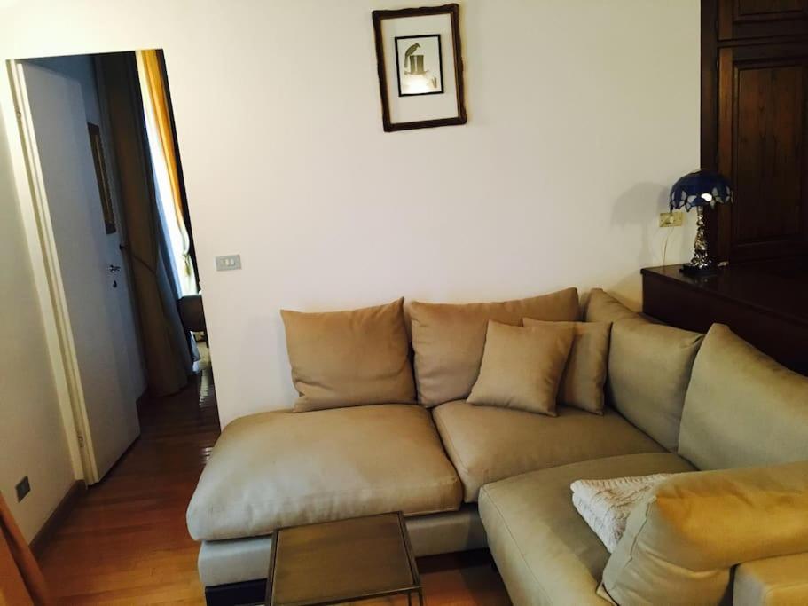 SUITE (bedroom & living room)