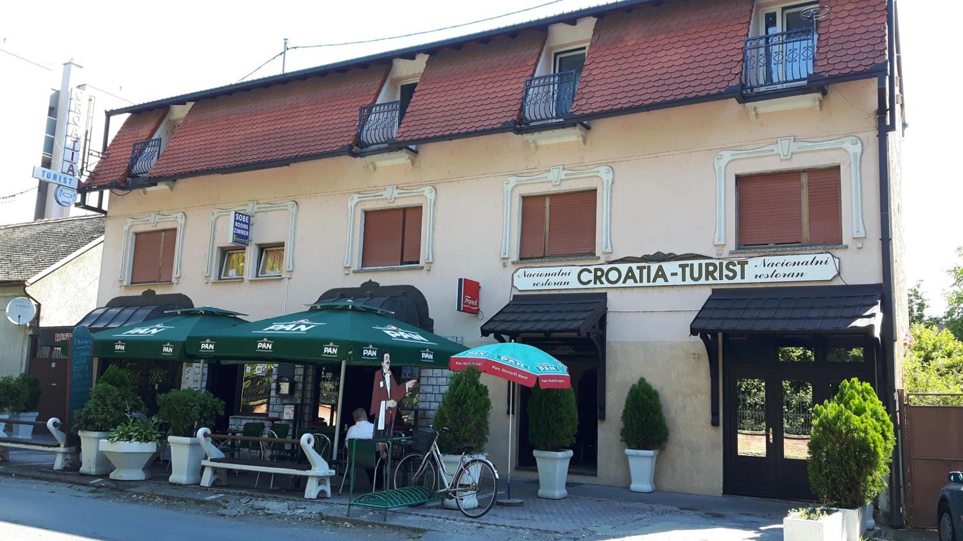RESTORAN PRENOĆIŠTE CROATIA TURIST
