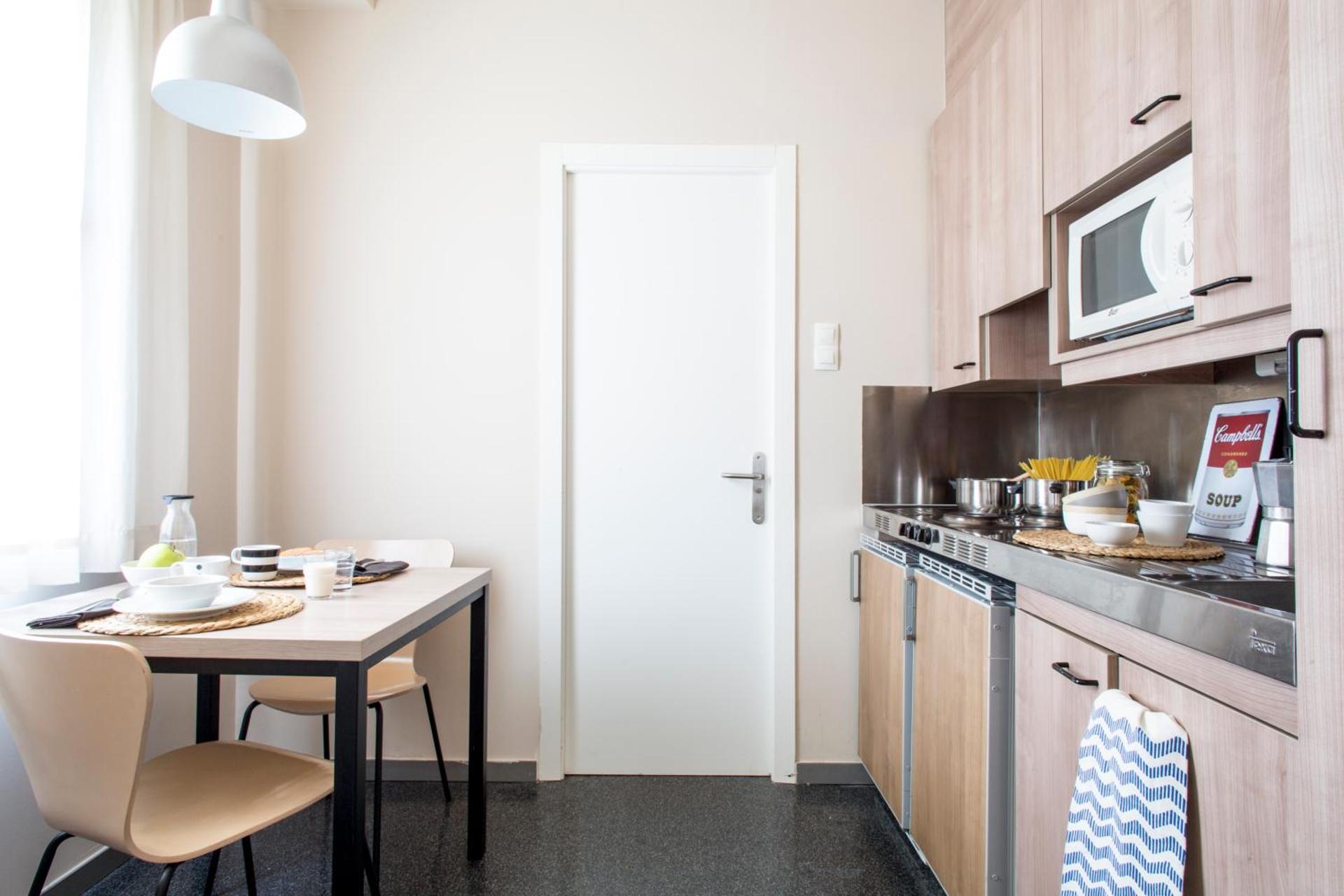 Kitchen or kitchenette