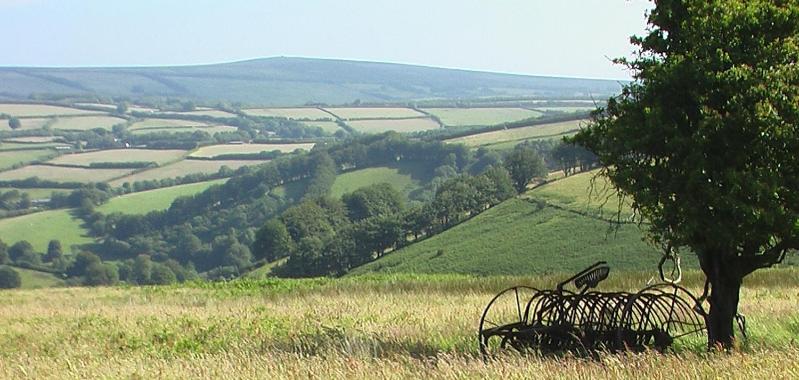 Postmans Rest, second floor apartment, Lynmouth with private parking