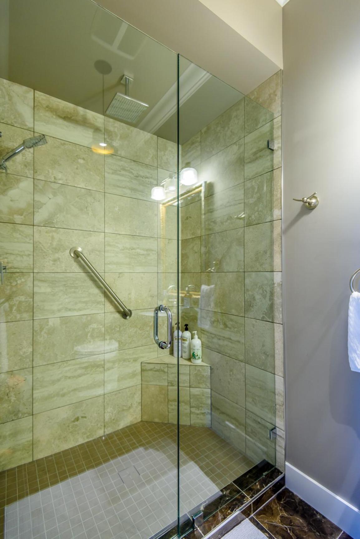 Brookside Inn Boutique Hotel