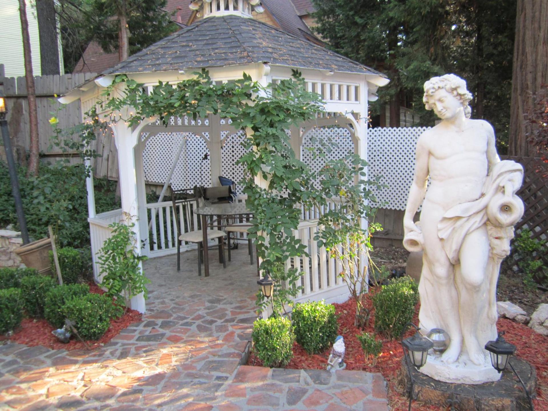 FLEUR DE LAC EUROPERAN INn