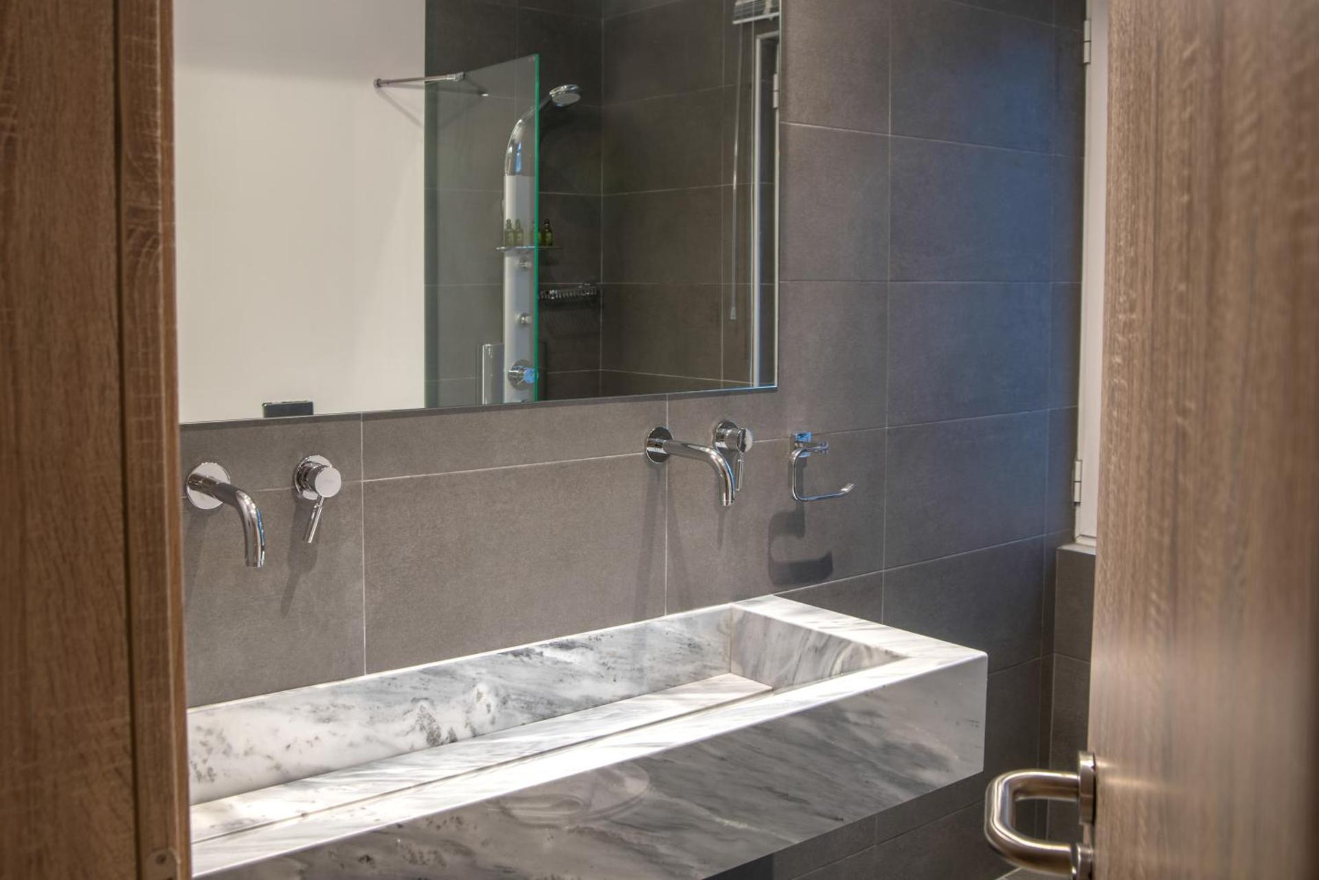 AD Athens Luxury Rooms & Suites