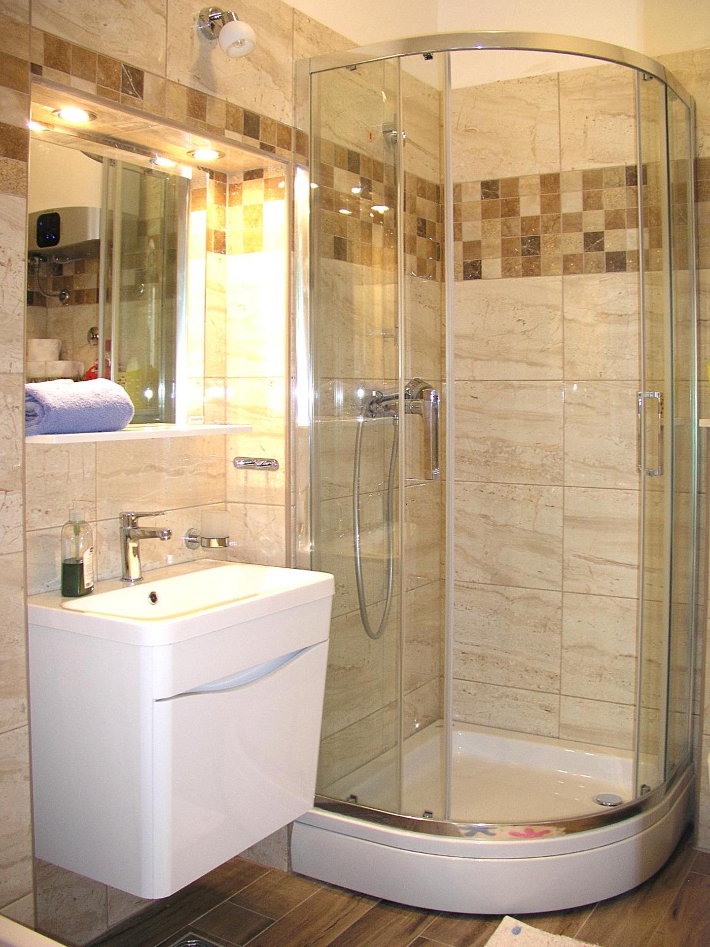 Apartmani KLARA i GRACIA