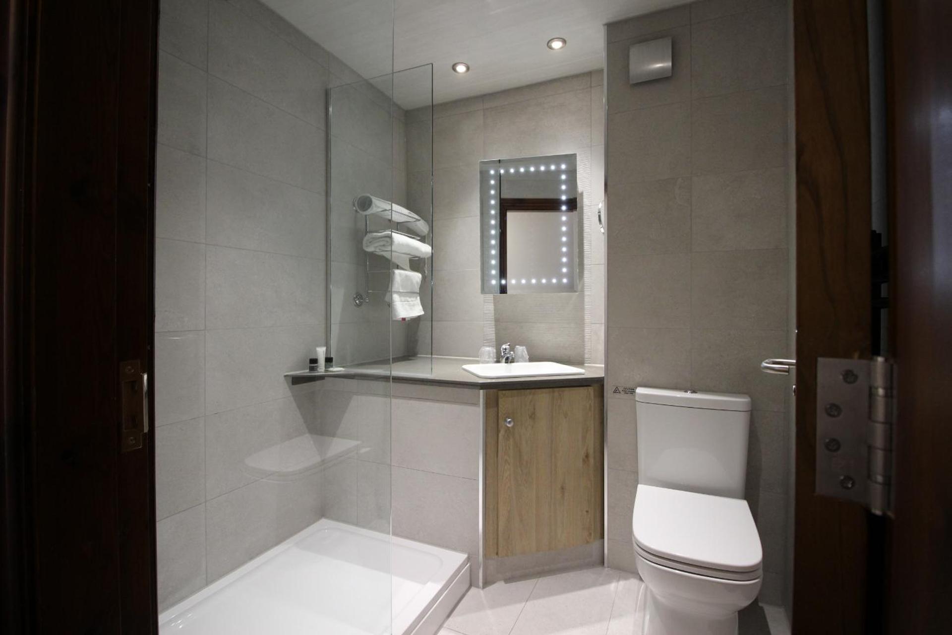 Family Room with Double and Two Single Beds