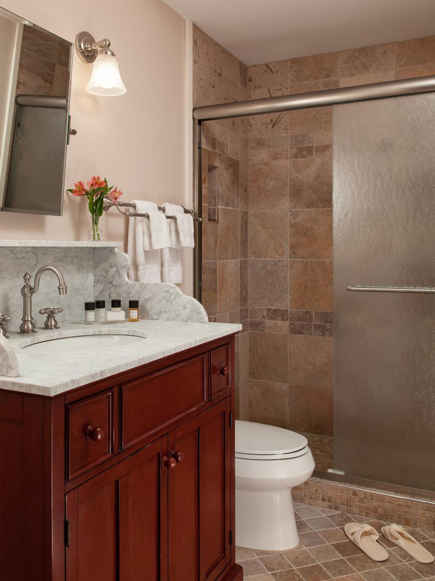 Wildflower Fireplace Cottage Room