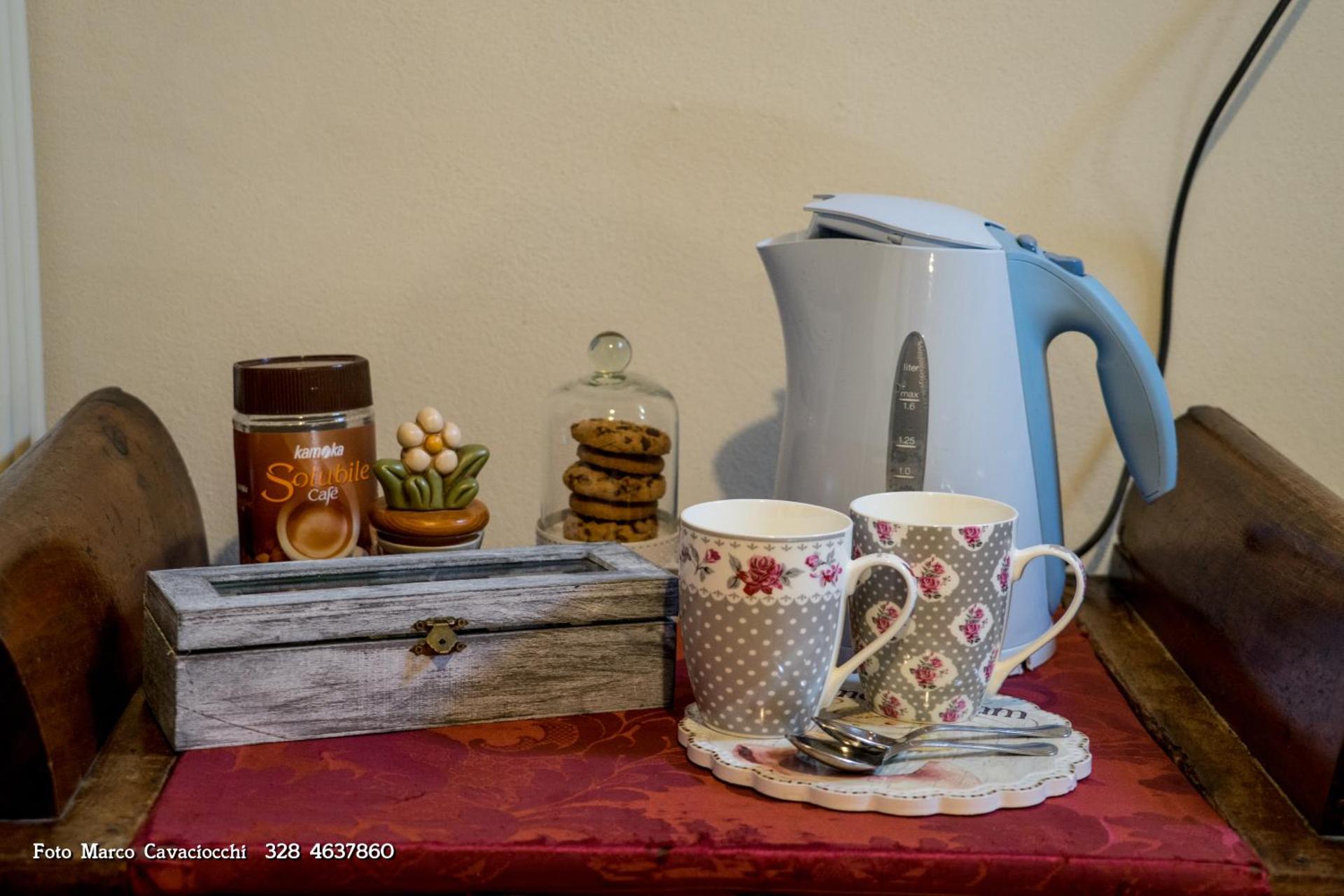 Coffee/tea facilities