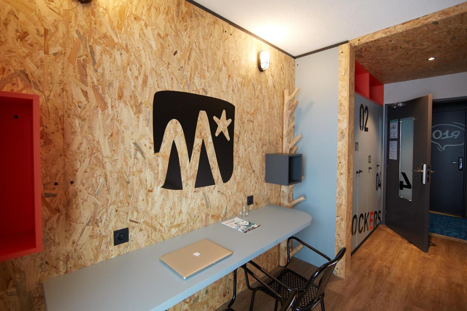 Exclusive Quadruple Room with Shared Bathroom