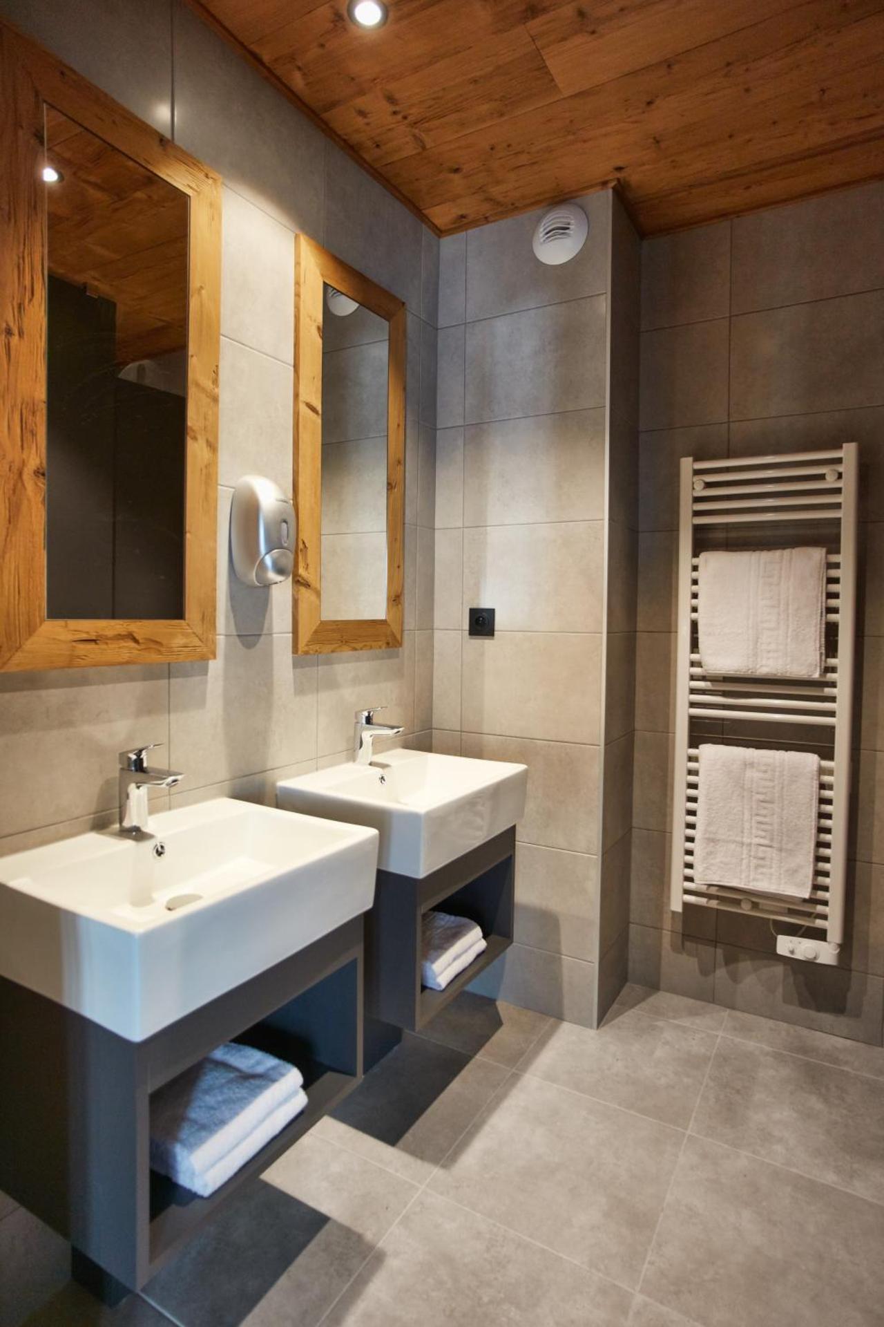 Premium Duplex Suite with Private Bathroom (6 Adults)