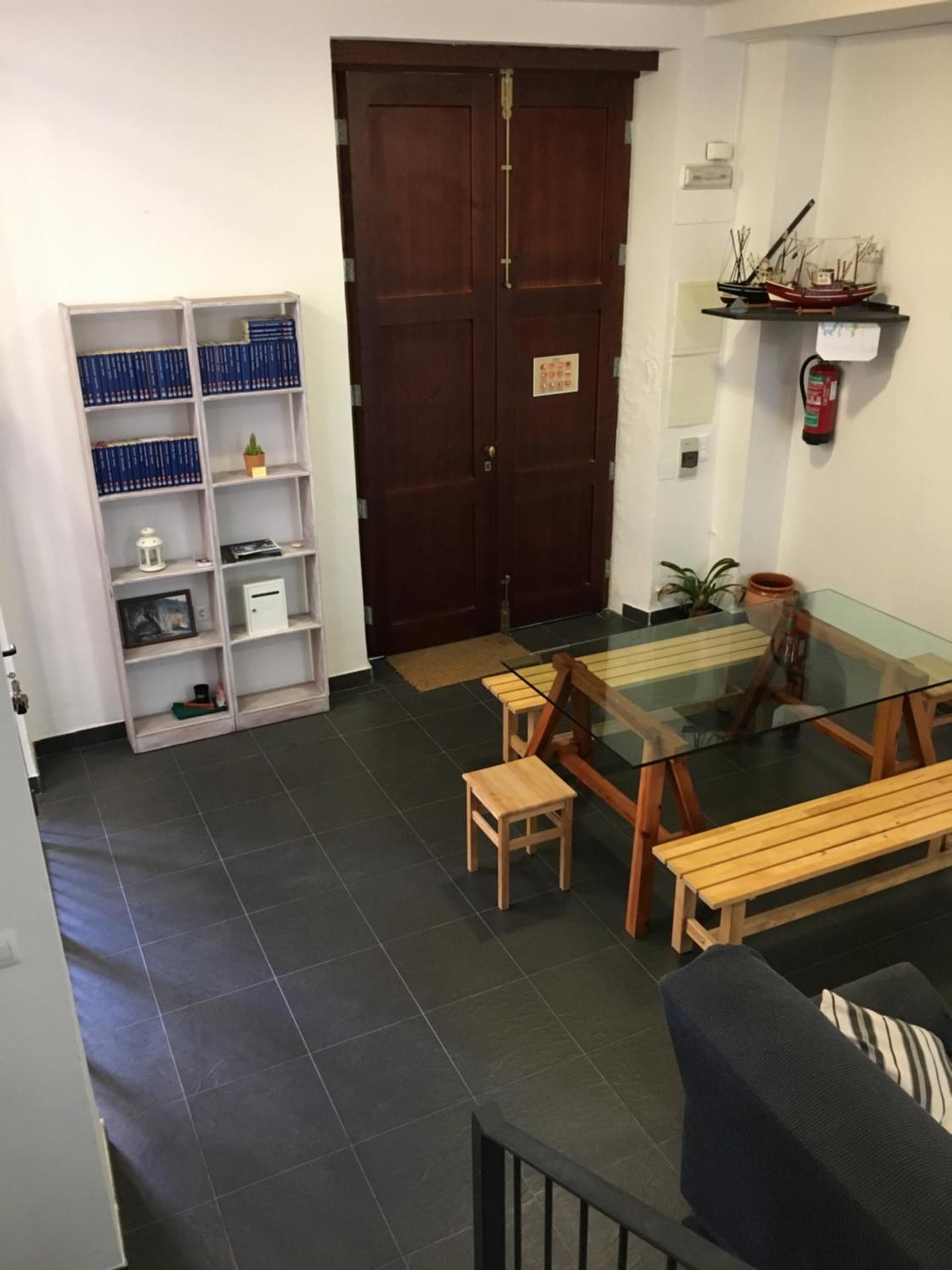 Communal lounge/ TV room