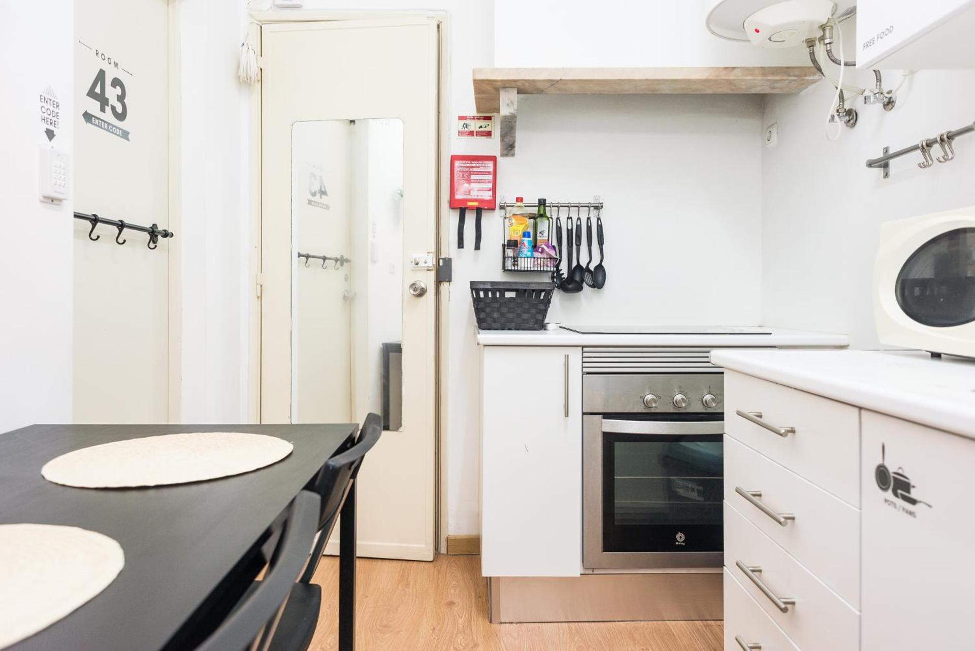 Kitchen or kitchenette