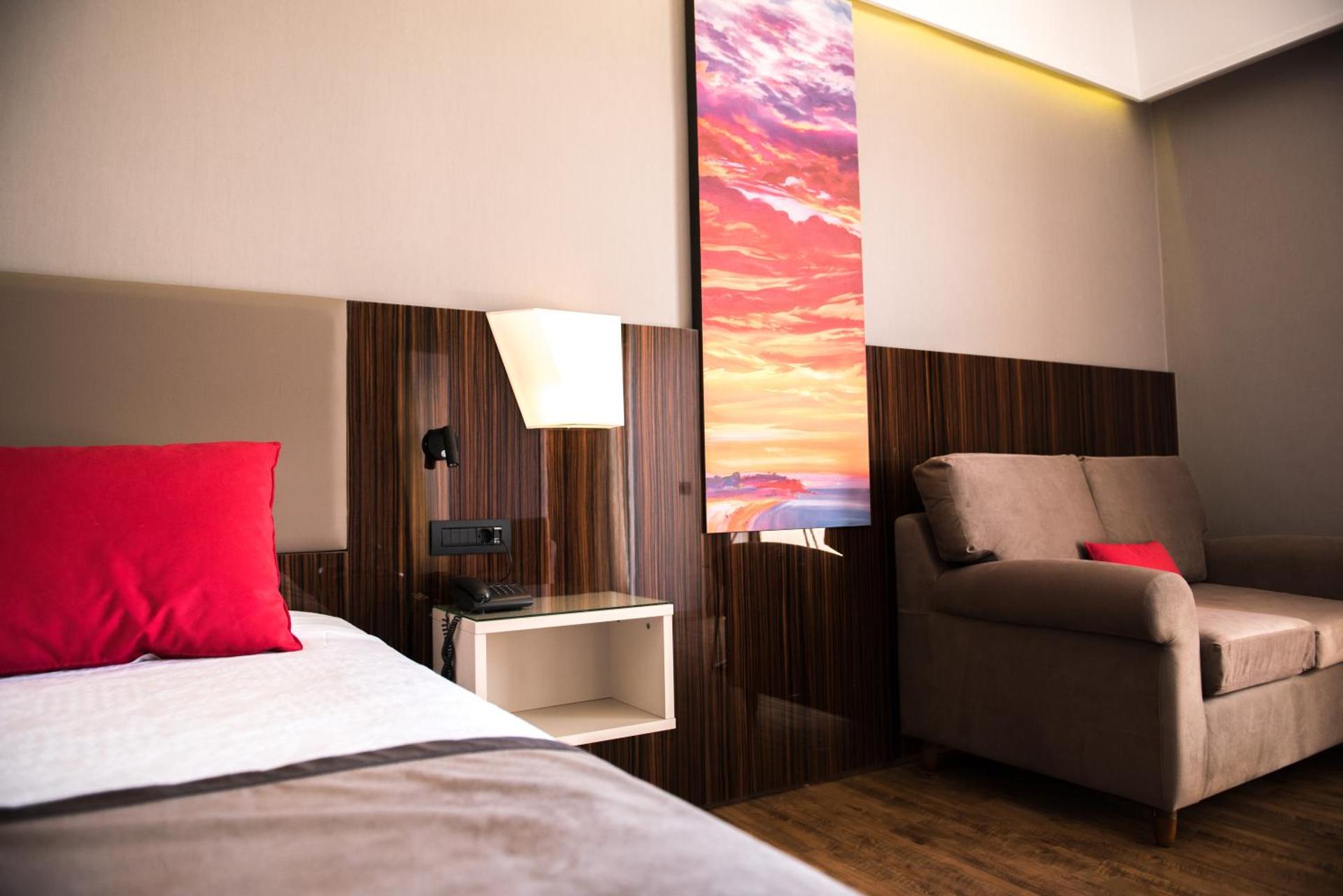 Photo of the whole room