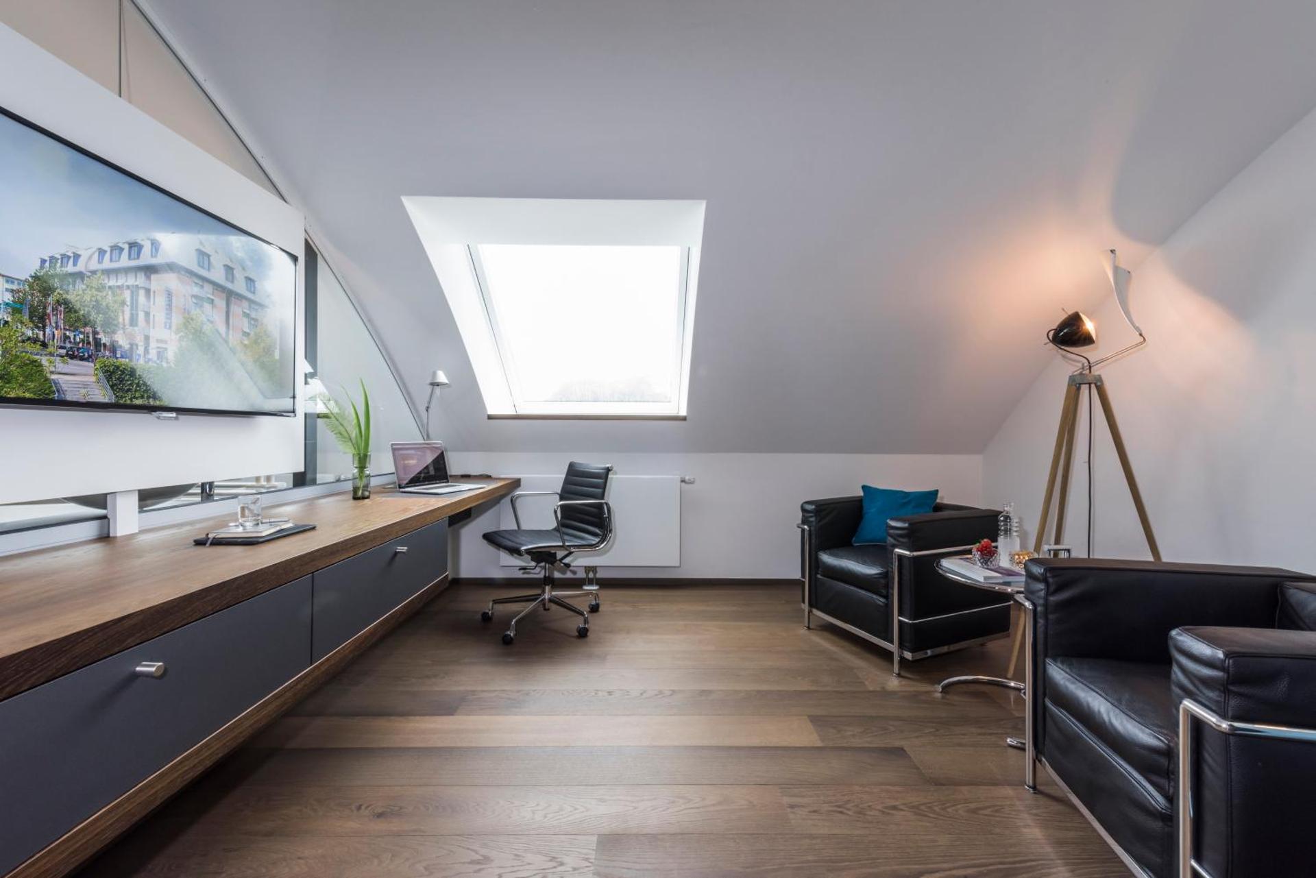 Photo of the whole room