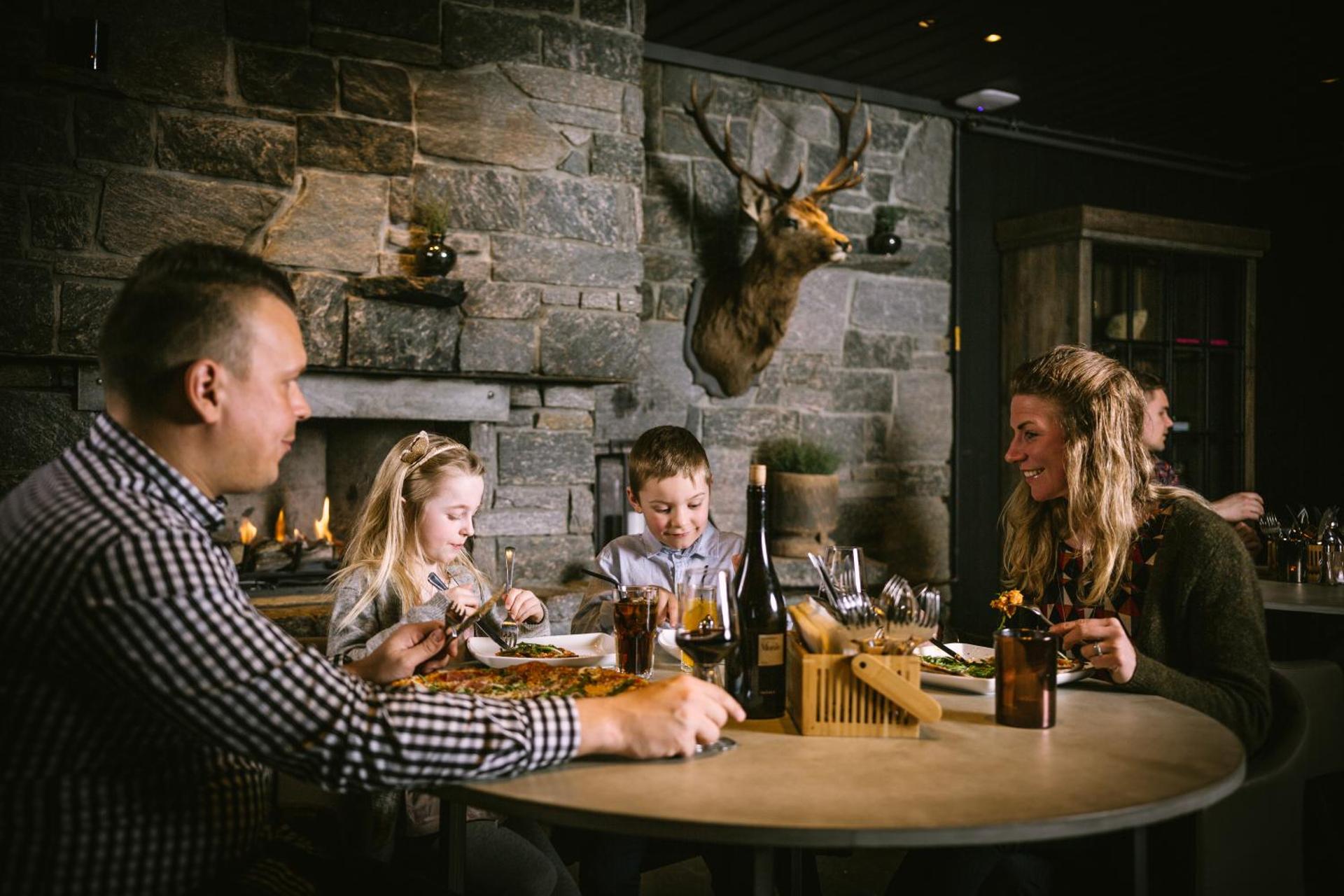 Restaurant/places to eat