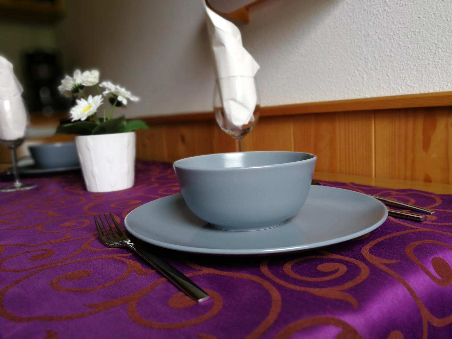 Apartment with Mountain View