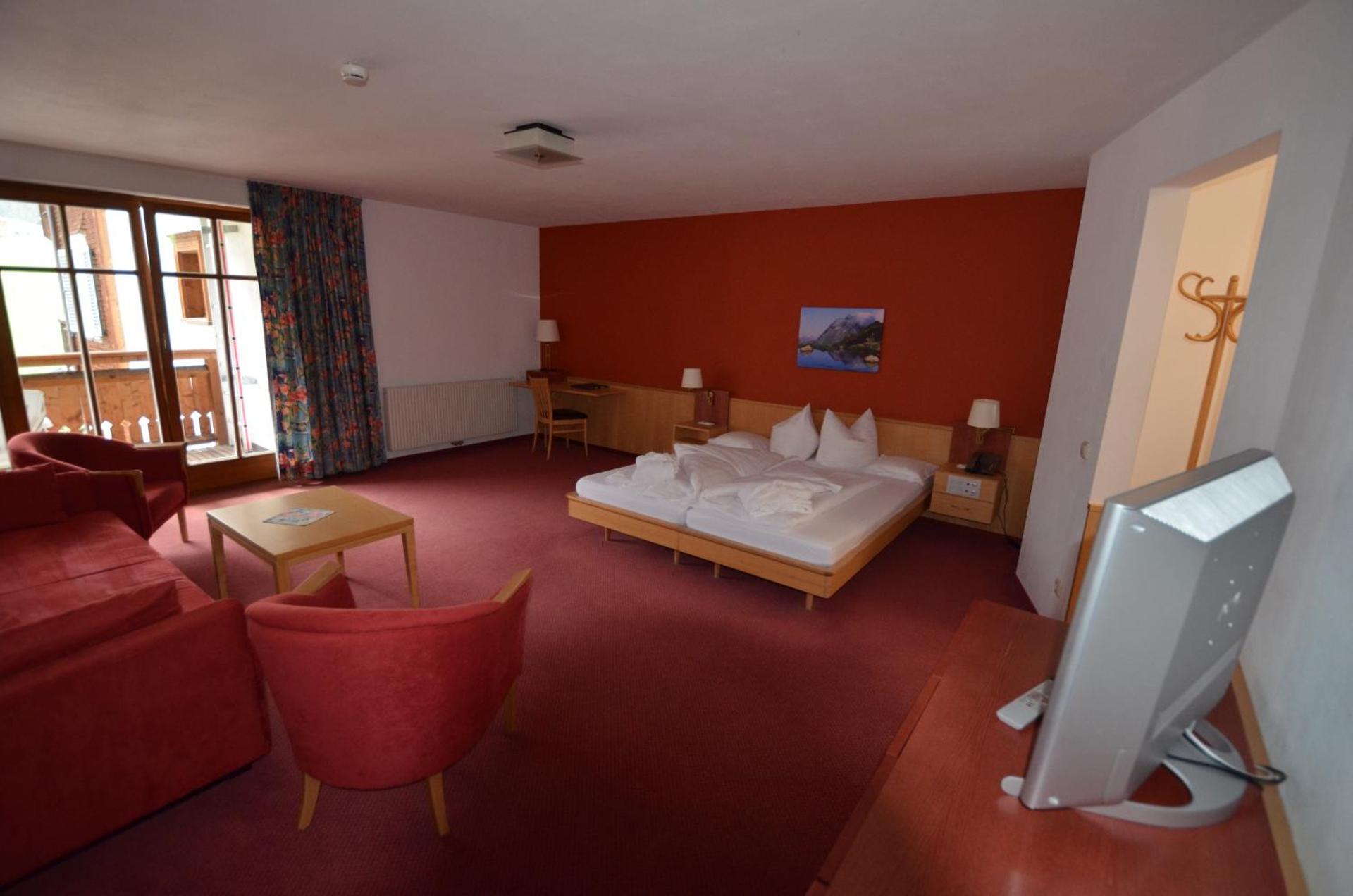 Photo of the whole room