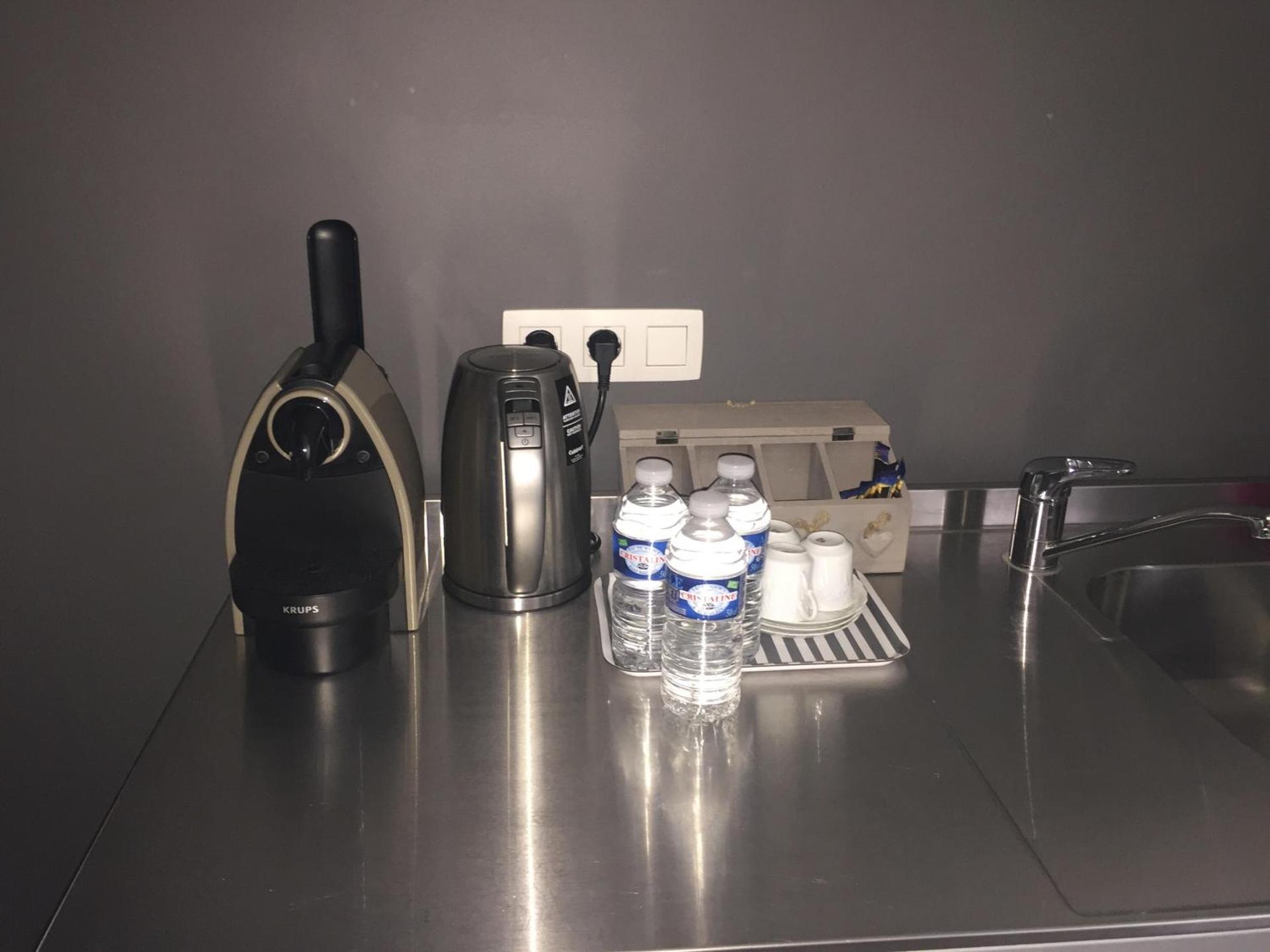 Coffee/tea facilities