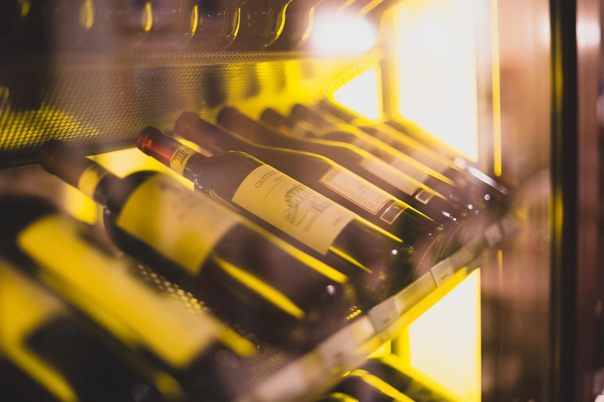 Enjoy 1313AG Hotel Touring