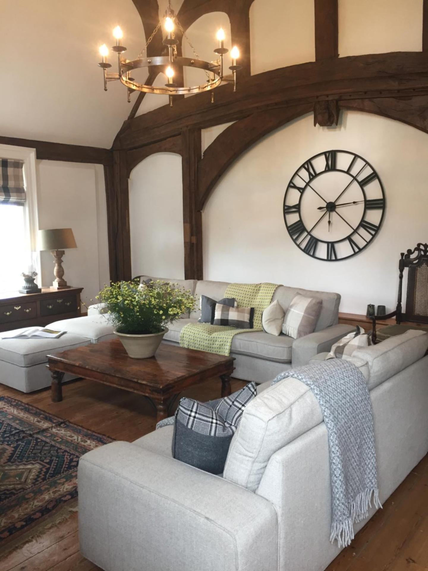 Communal lounge/ TV room