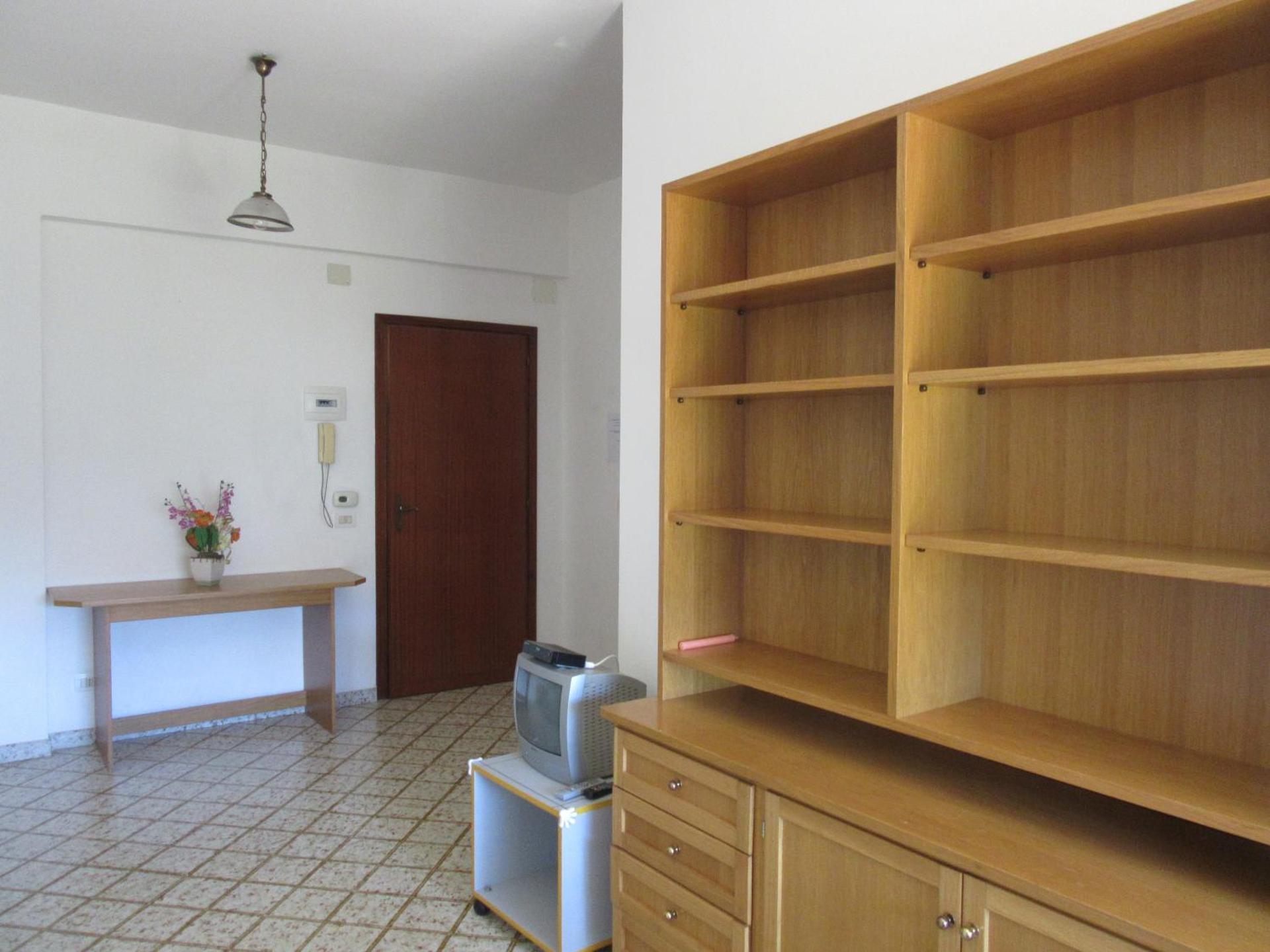 Garaventa Angelo Apartments