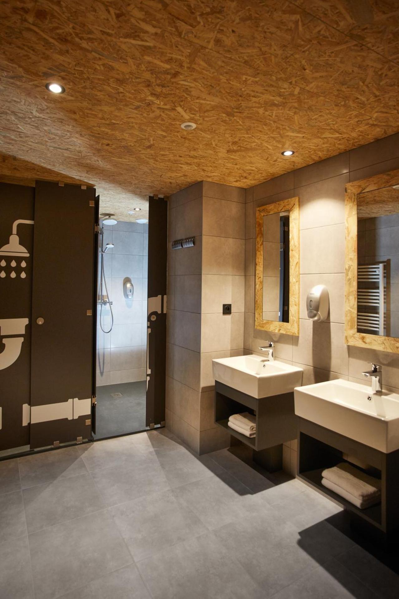 Exclusive Quadruple Room with Shared Bathroom