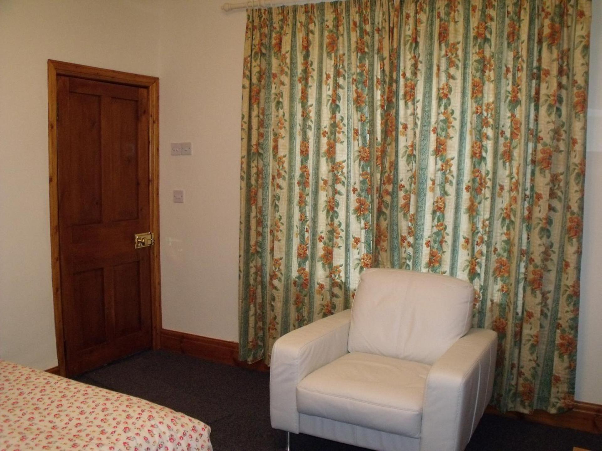 cosy ground floor disabled friendly room in farm house