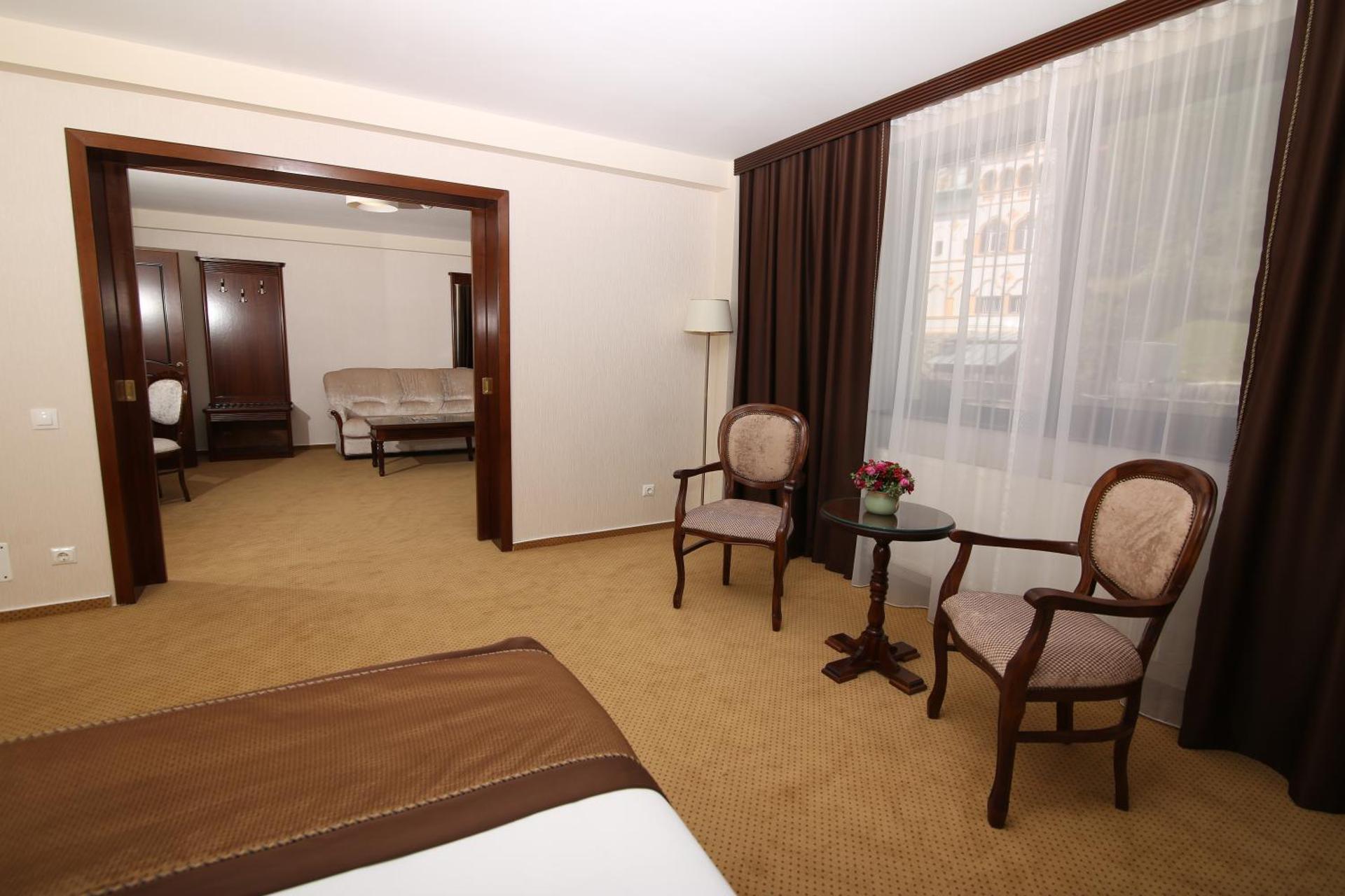 Photo of the whole room