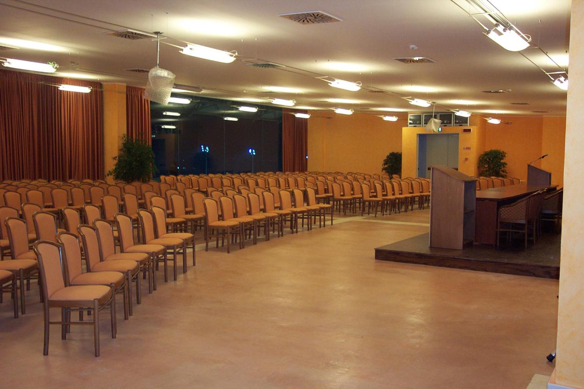 Meeting/conference room