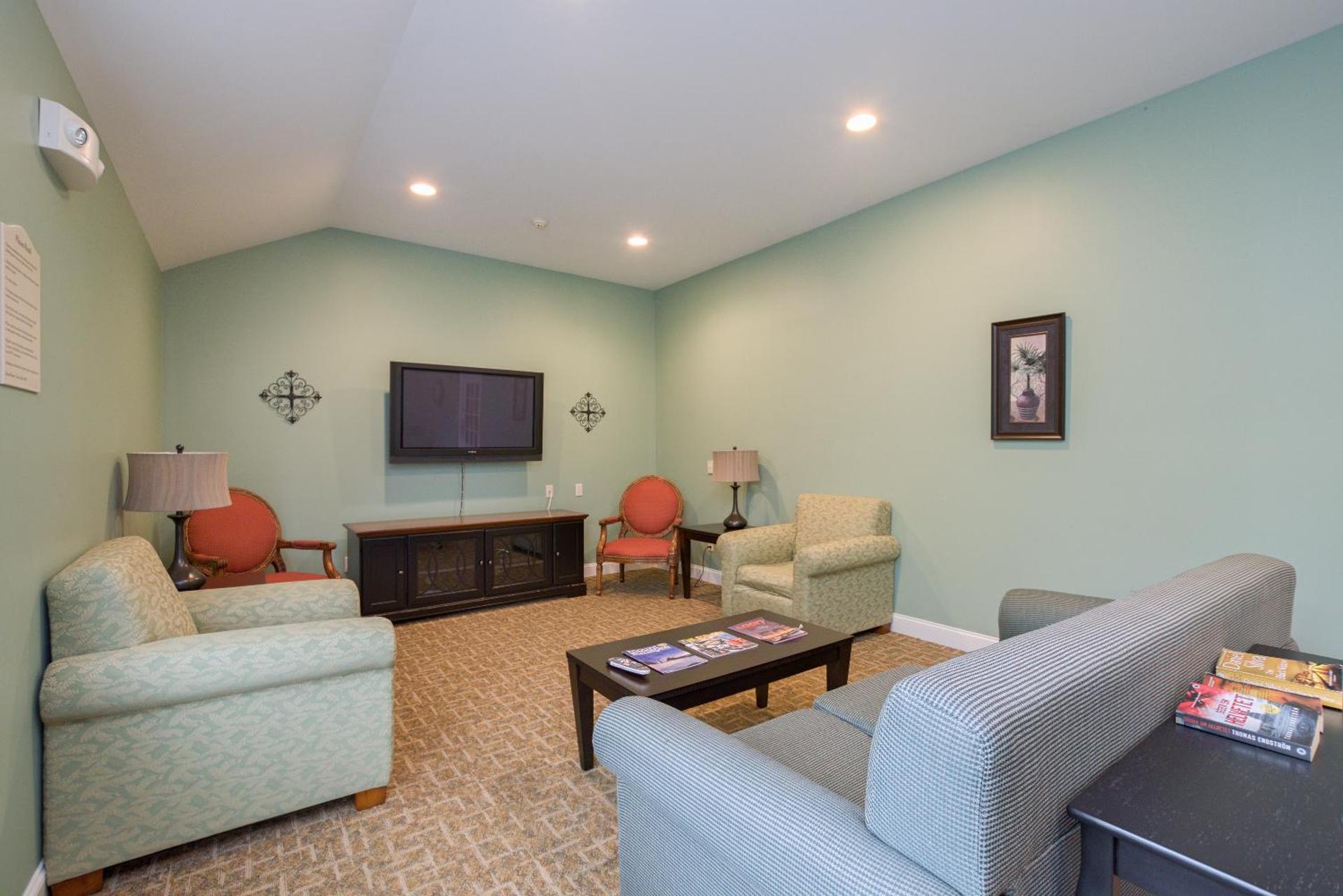 Communal lounge/ TV room