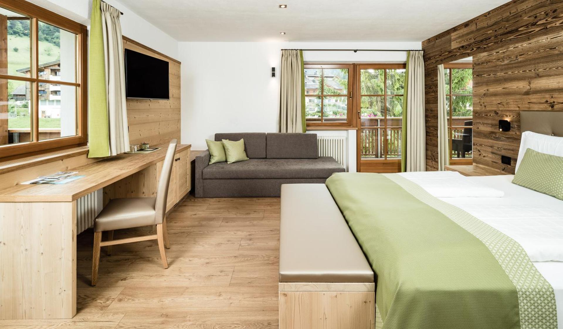 Photo of the whole room