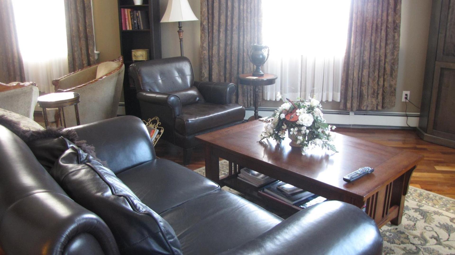 Spanish Bay Inn, CANADA