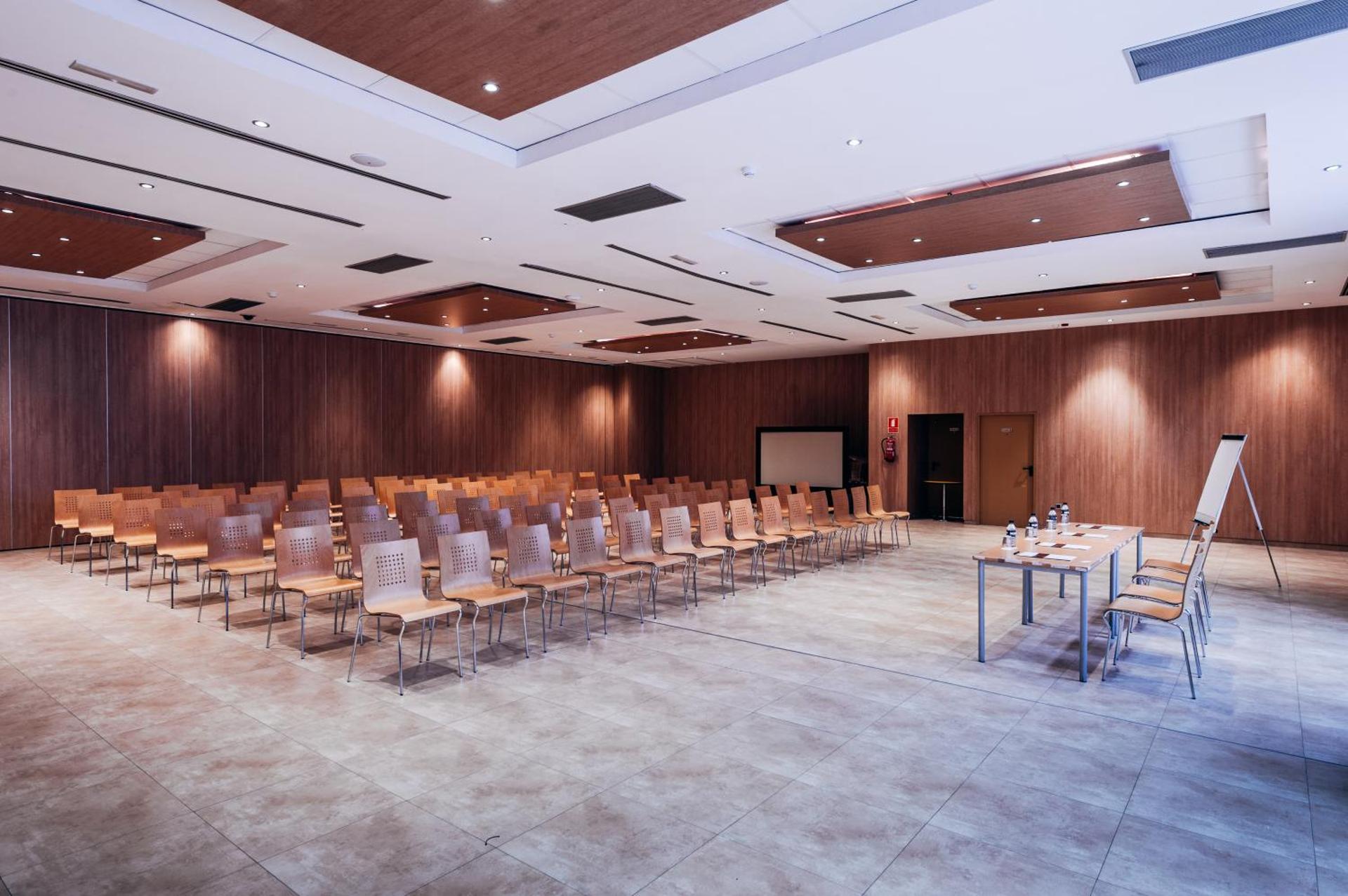 Meeting/conference room