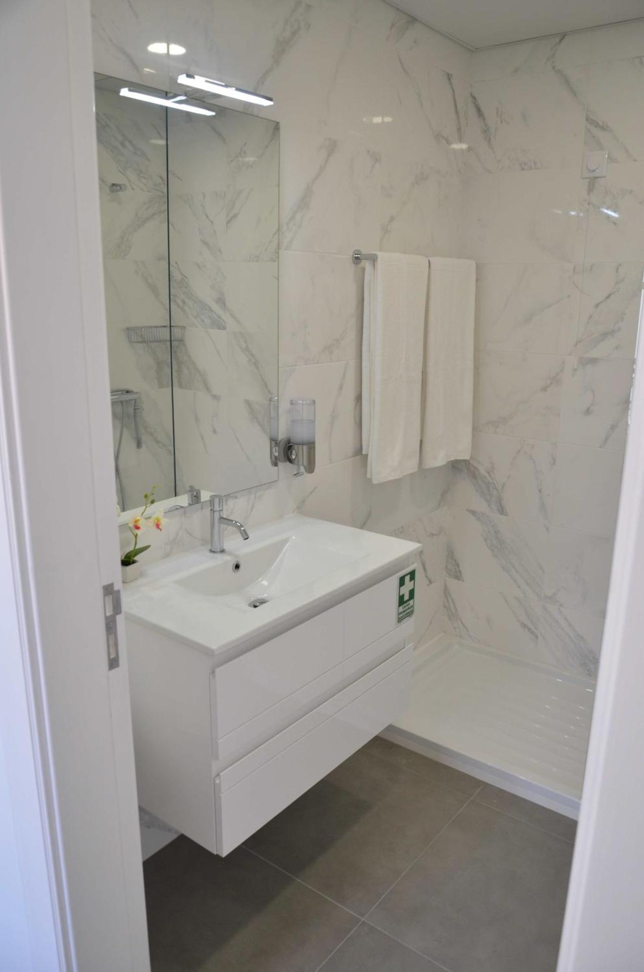 Edifício Charles 203