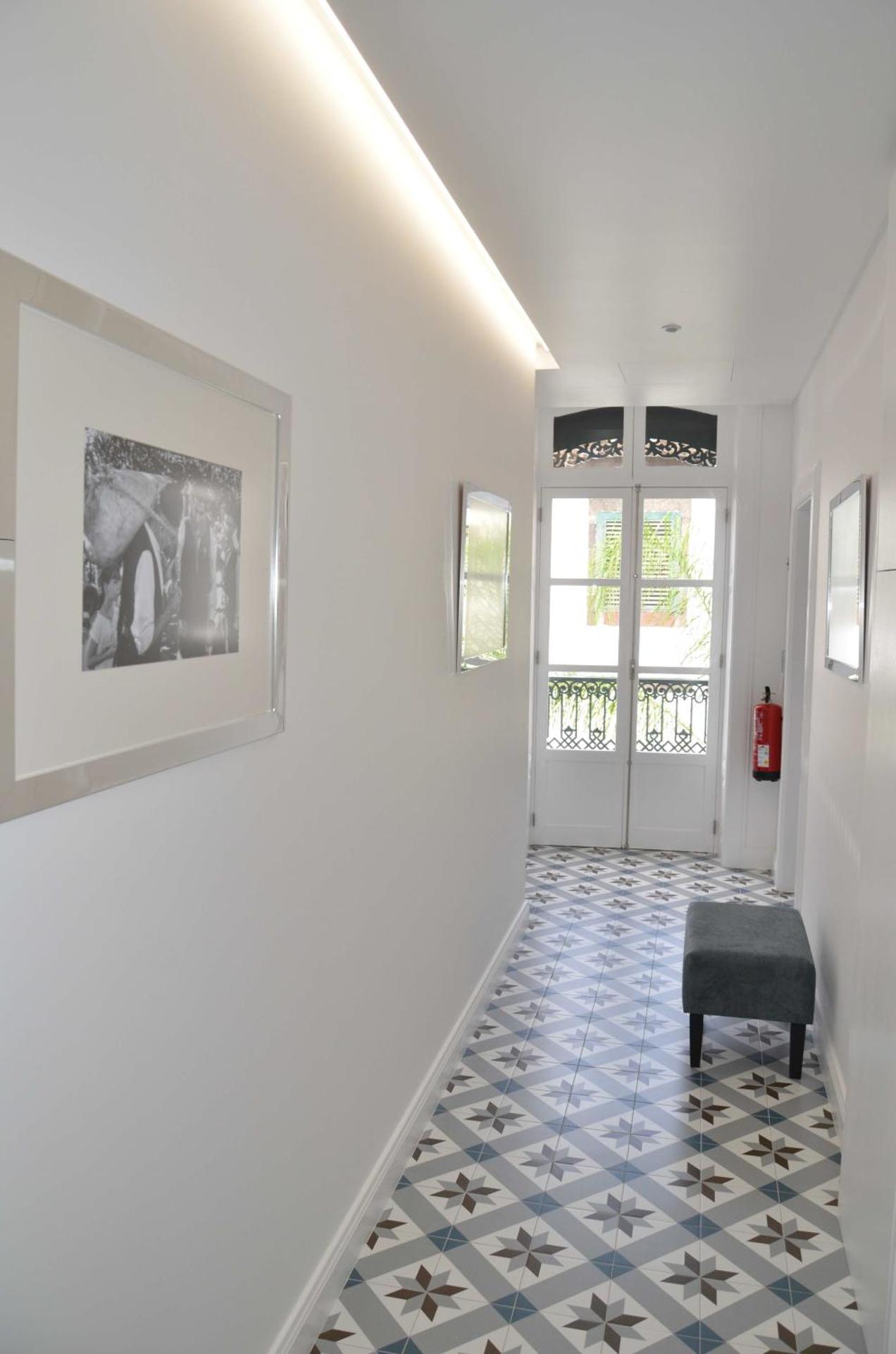 Edifício Charles 203