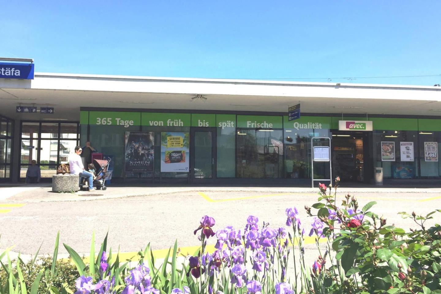 Supermarket/grocery shop