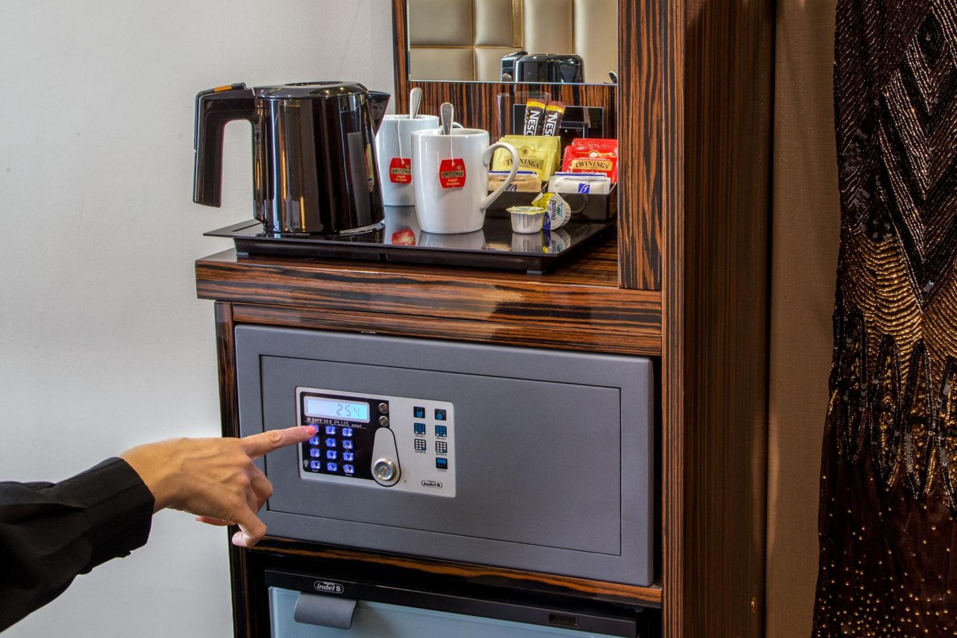 Coffee/tea facilities