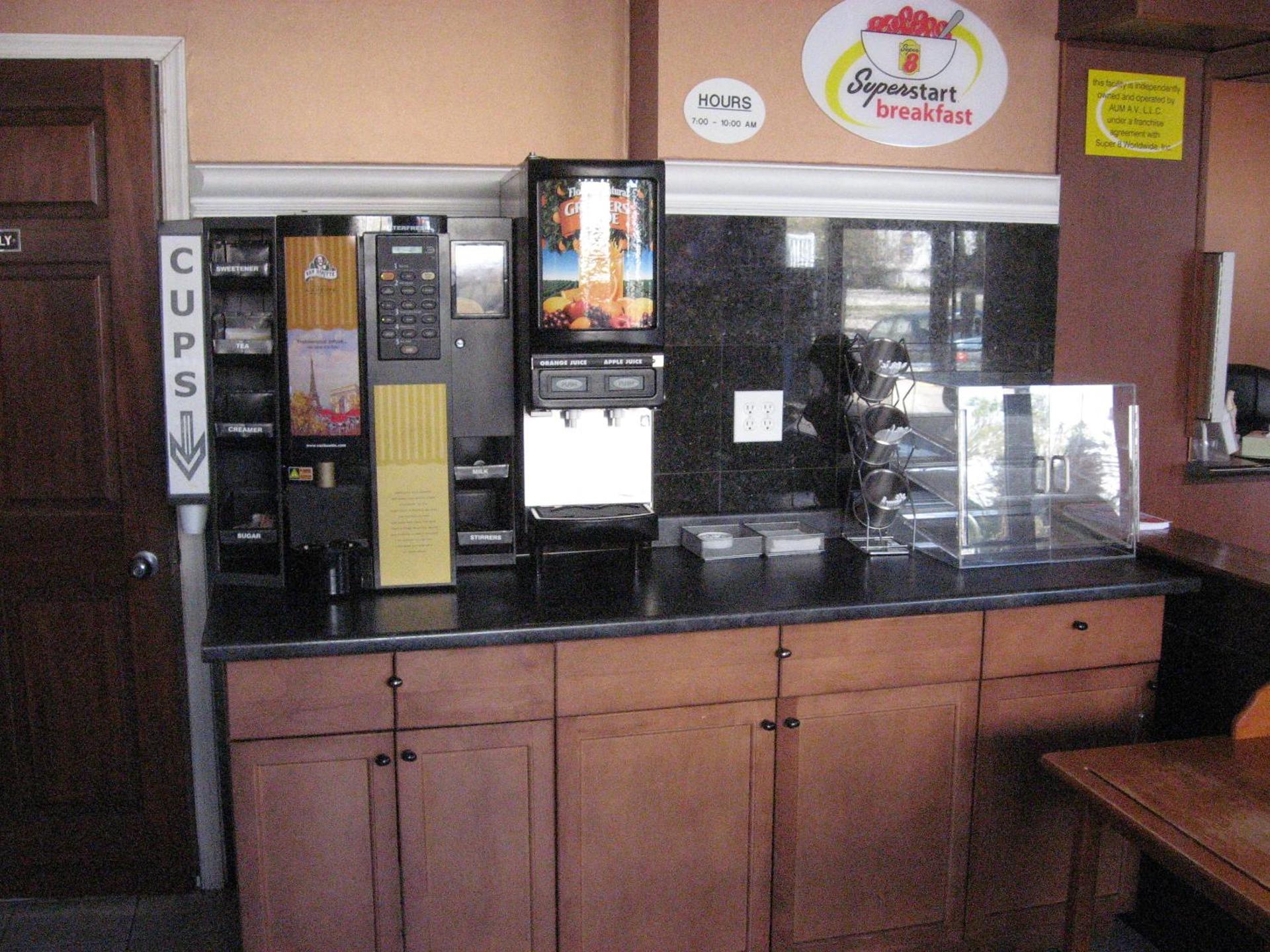 Coffee/tea facilities