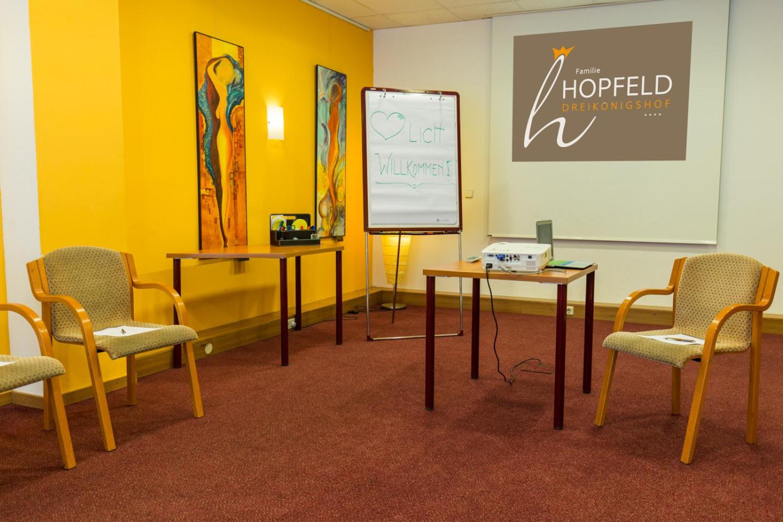 Meeting/conference room