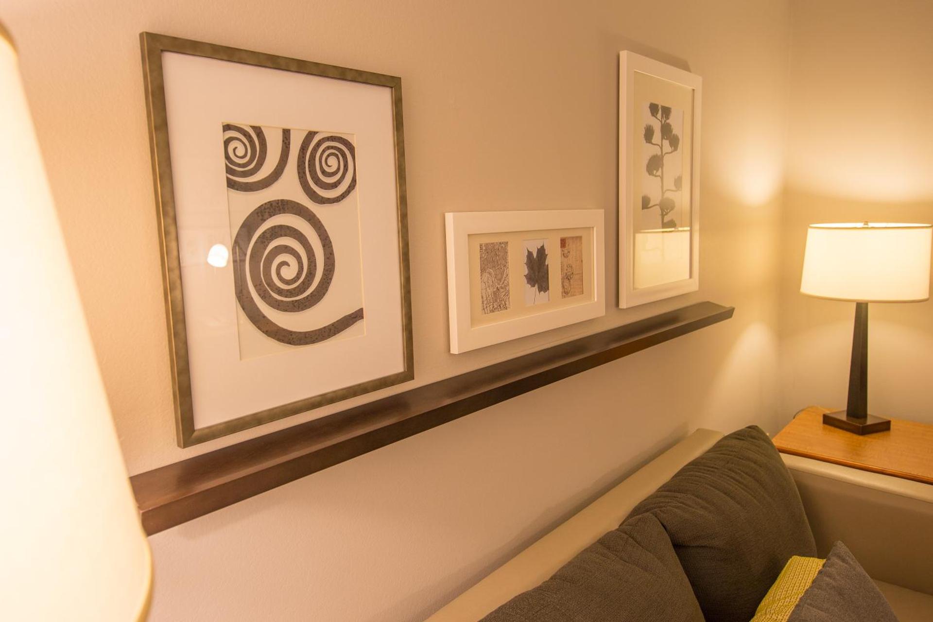 One-Bedroom King Suite - Non-Smoking