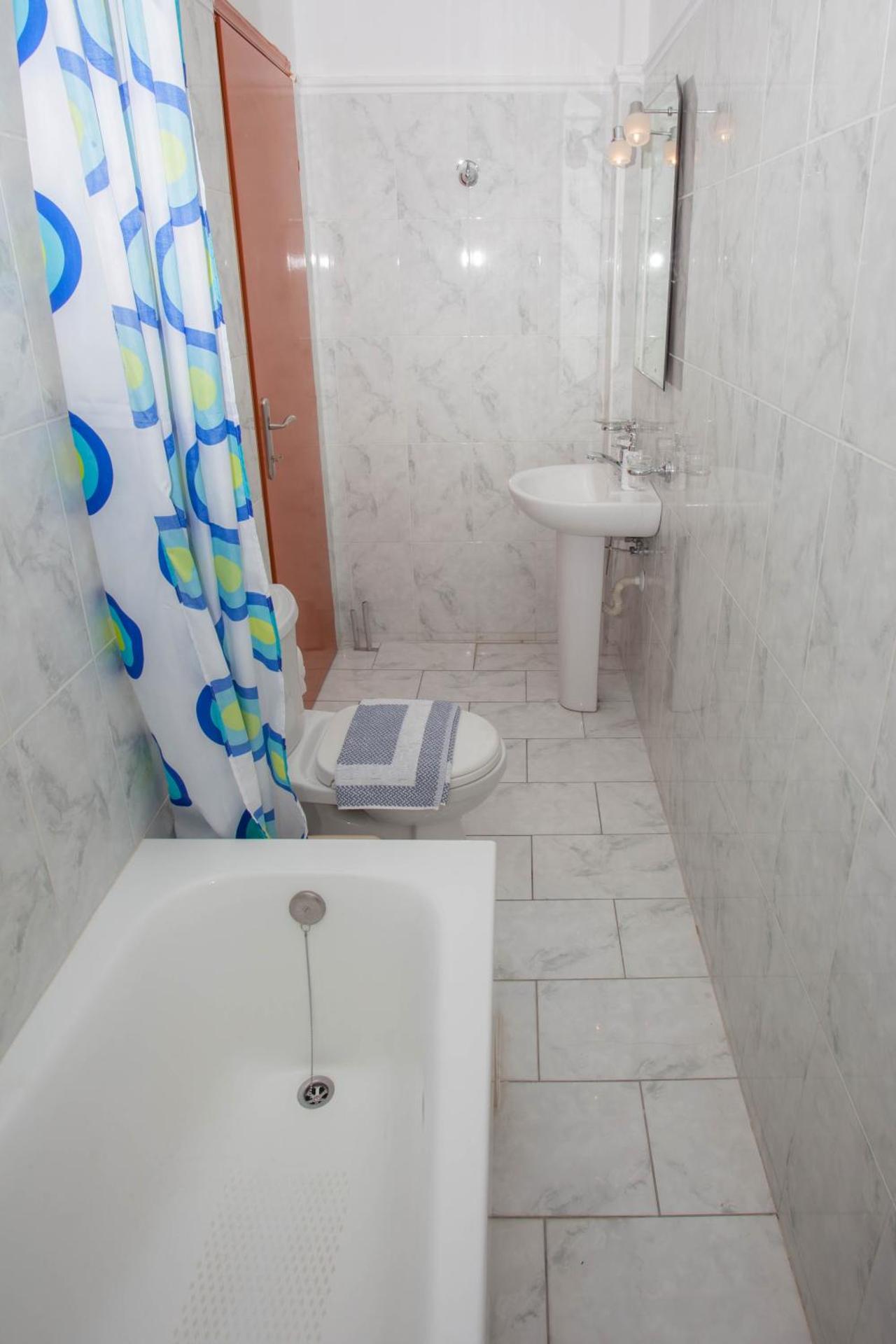 Ionion Apartments & Studios