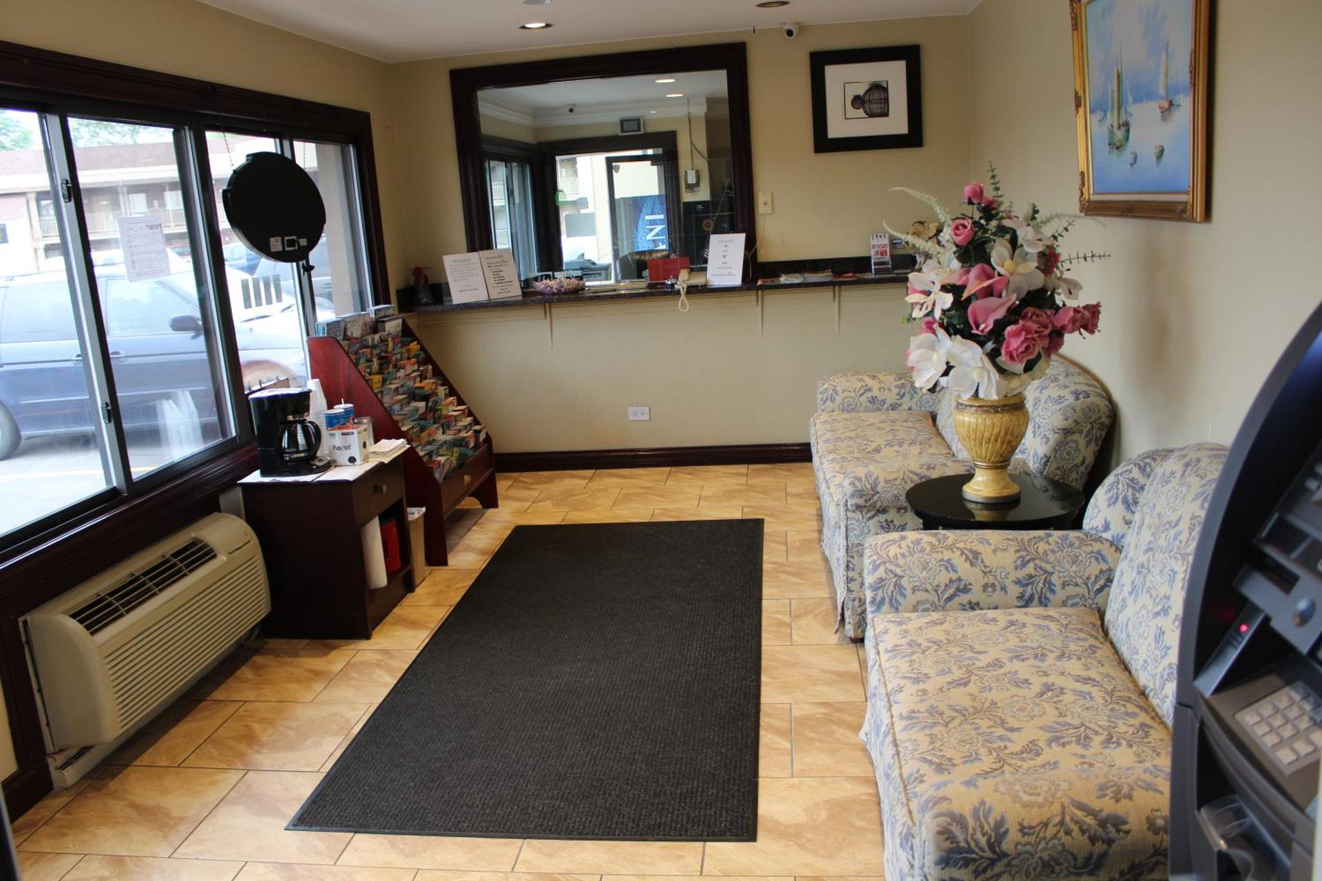 American Inn and Suites