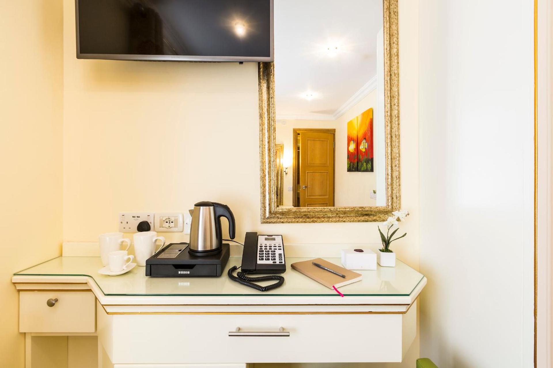 Coffee/tea facilities