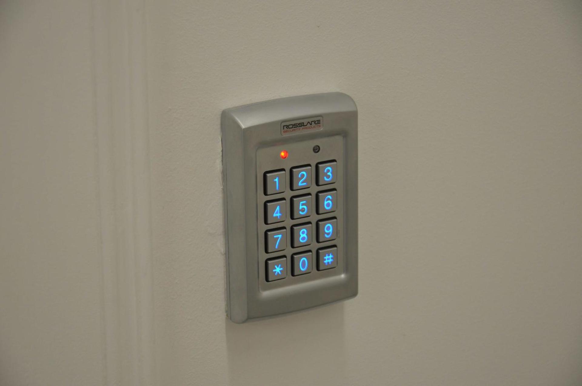 Edificio Charles 206