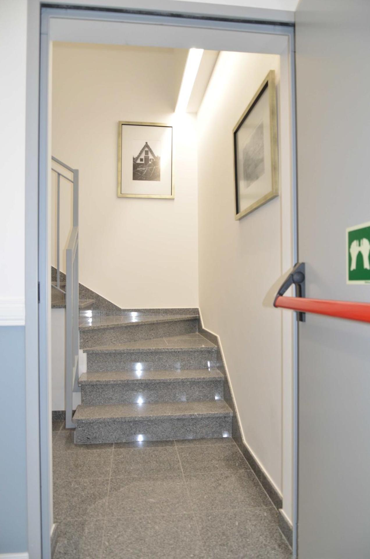 Edificio Charles 206