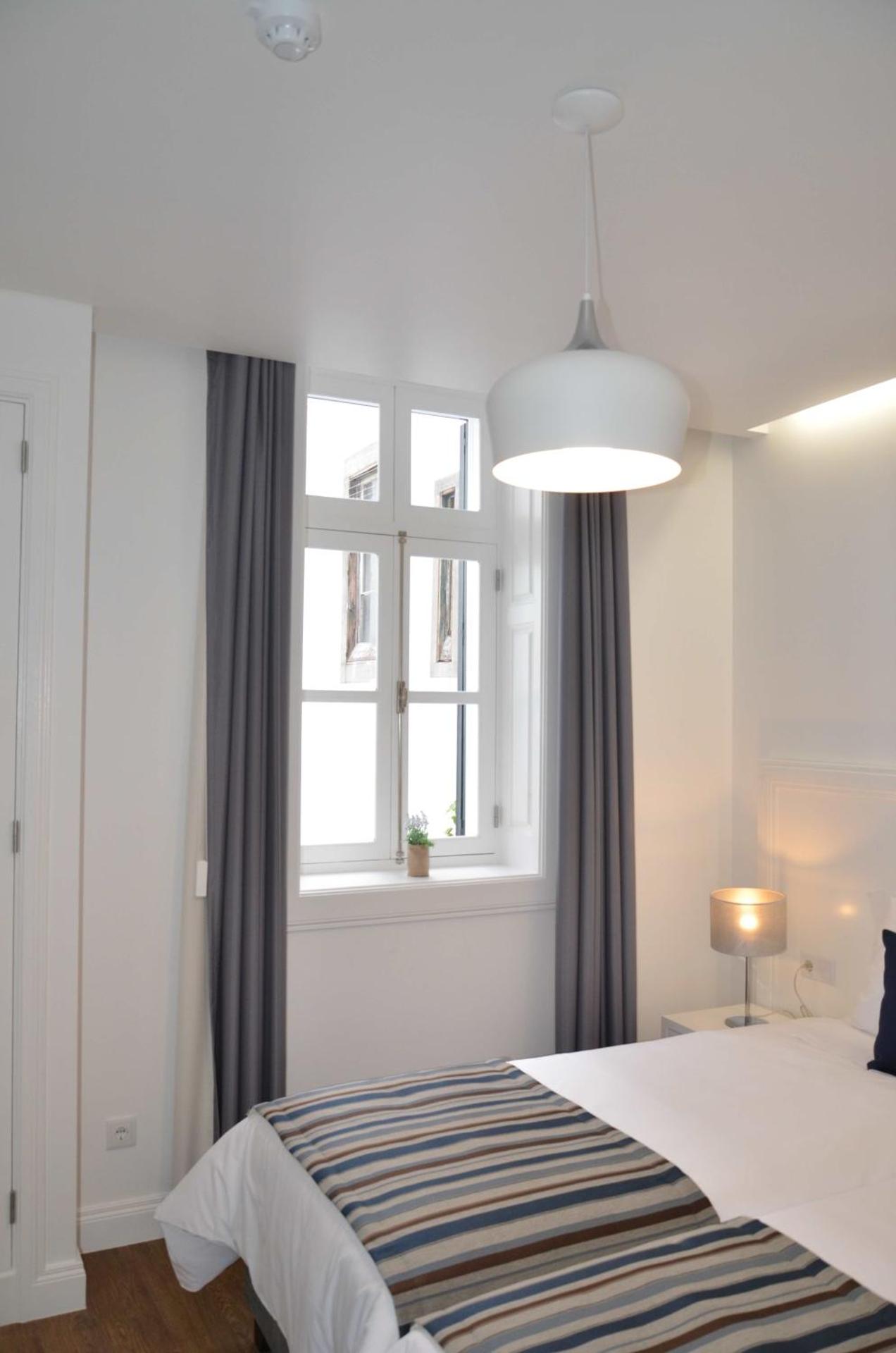 Edificio Charles 206