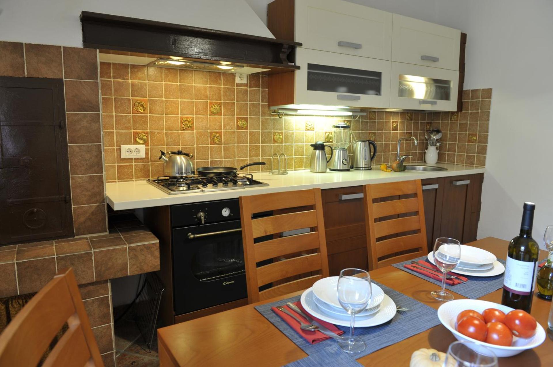 Kitchen or kitchenette