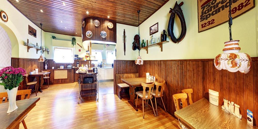 Restaurant/places to eat