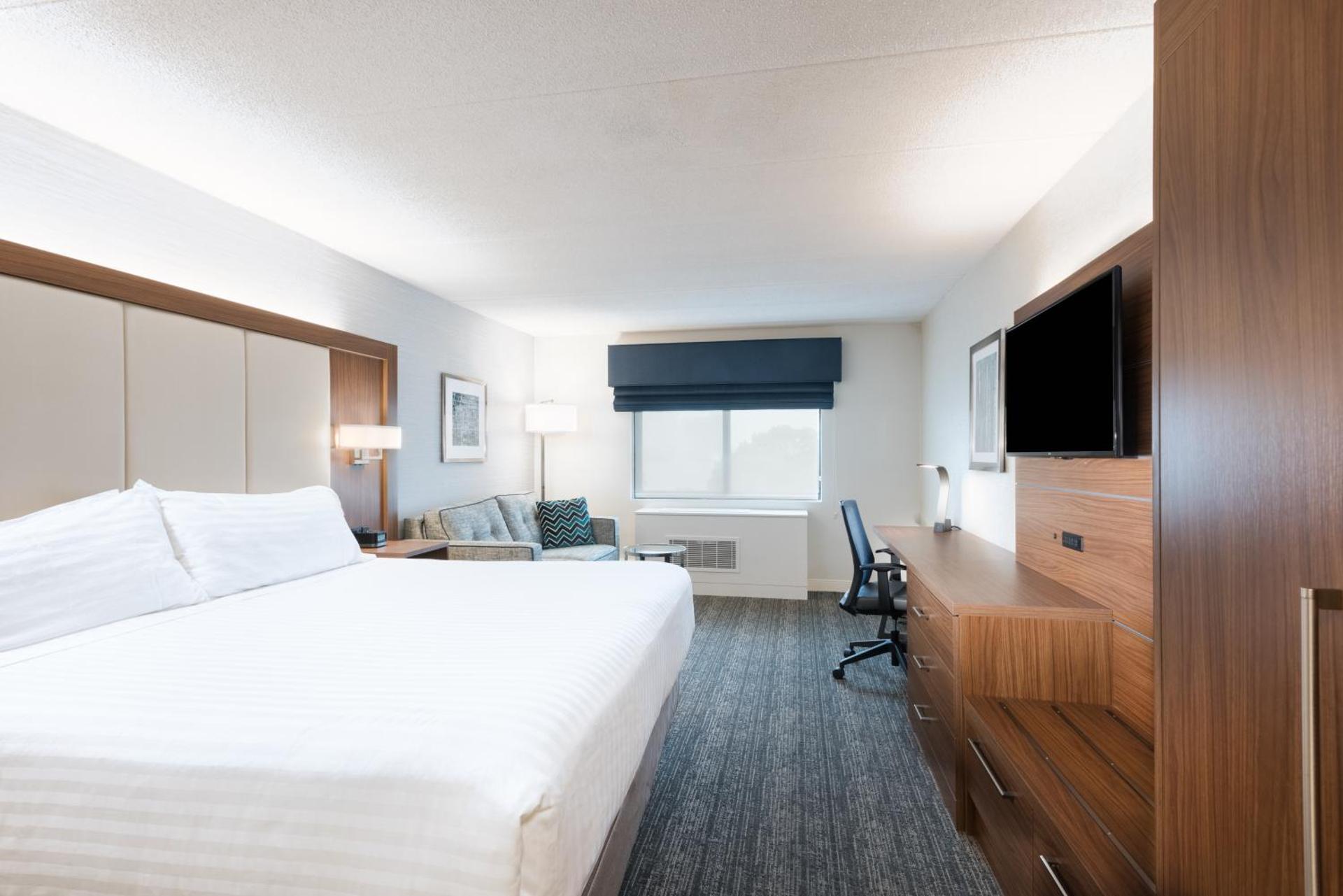 Holiday Inn Express Boston-Waltham by IHG