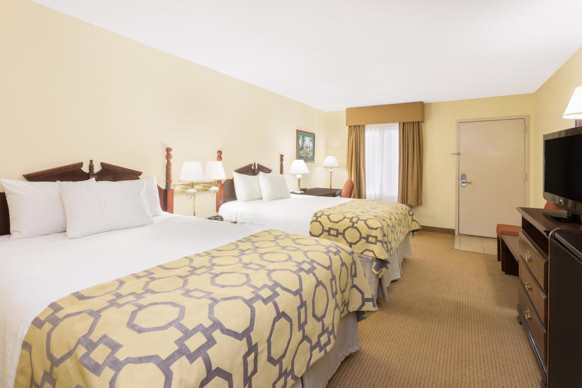 Queen Room with Two Queen Beds - Non-Smoking