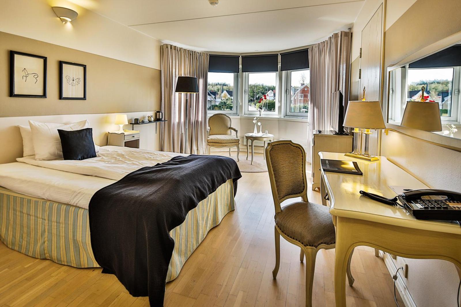 Photo of the whole room